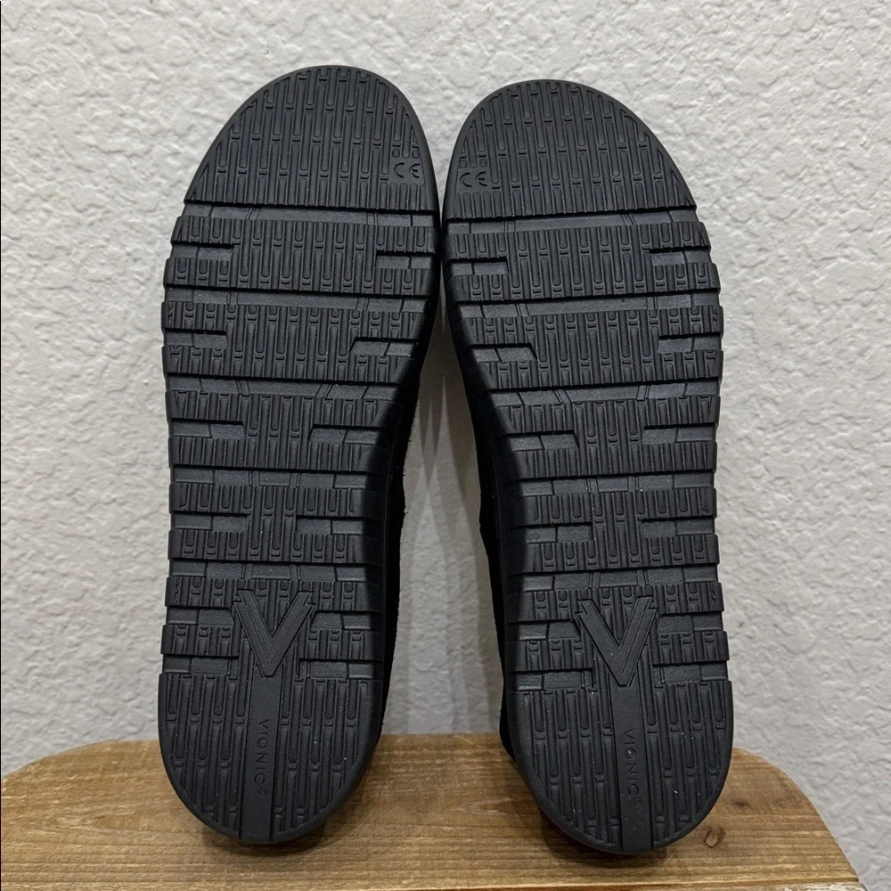 Vionic Uptown Willa Black Suede Loafers Size 9.5 NEW - Picture 7 of 8